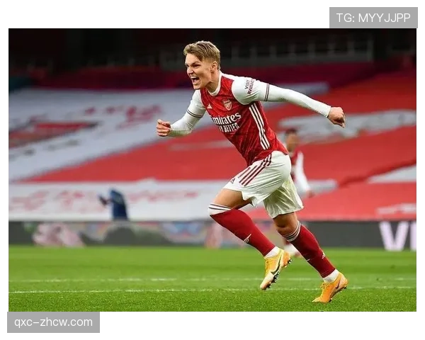 厄德高每90分钟创造2.5次机会,进攻三区传球精准度队内第二 厄德高每90分钟创造2.5次机会,进攻三区传球精准度队内第二